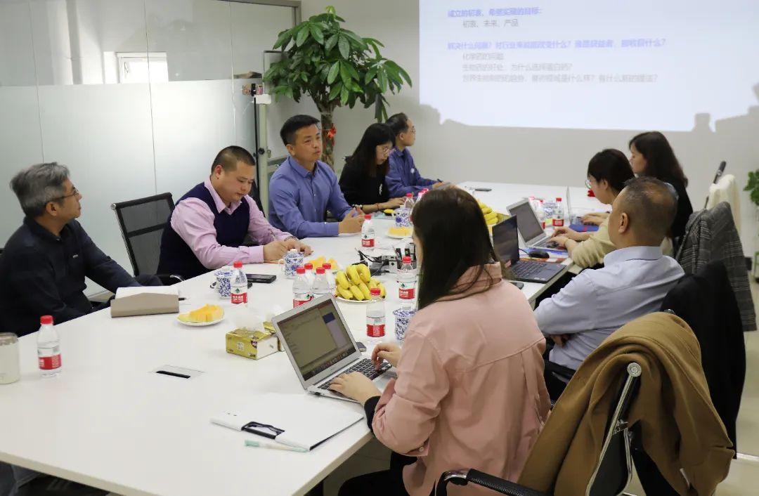 強(qiáng)強(qiáng)合作！偉杰信與美傳咨詢簽訂戰(zhàn)略合作協(xié)議，為品牌注入力量
