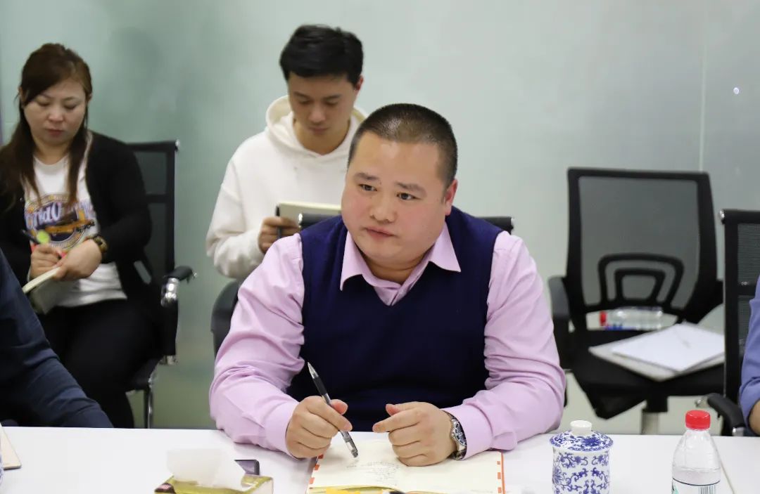 強(qiáng)強(qiáng)合作！偉杰信與美傳咨詢簽訂戰(zhàn)略合作協(xié)議，為品牌注入力量