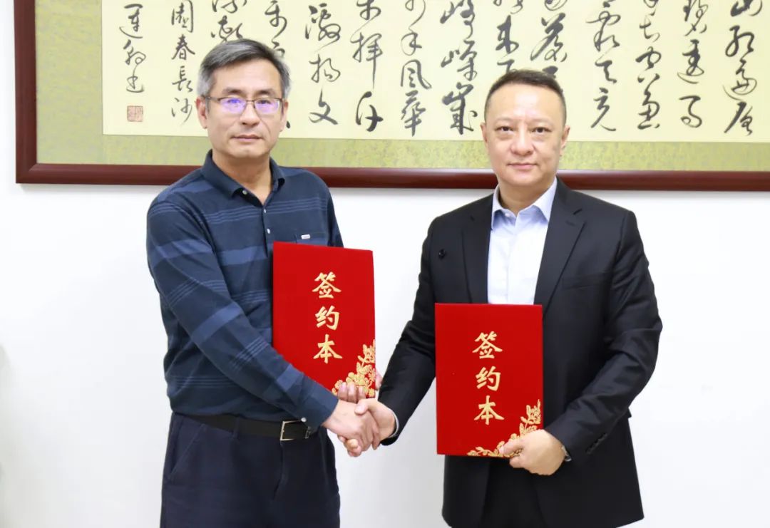 強(qiáng)強(qiáng)合作！偉杰信與美傳咨詢簽訂戰(zhàn)略合作協(xié)議，為品牌注入力量