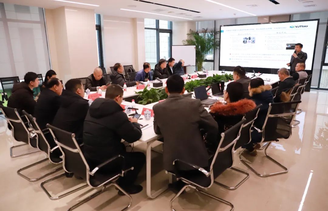 陜西省生豬產業(yè)技術體系專家與企業(yè)家來公司交流考察