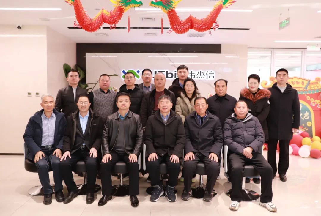 陜西省生豬產業(yè)技術體系專家與企業(yè)家來公司交流考察